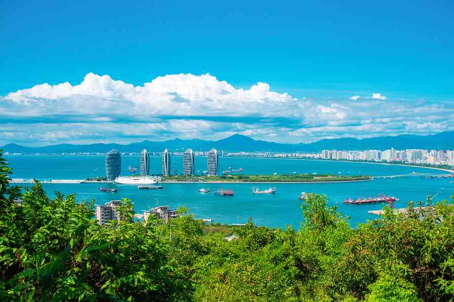 三亚表彰2025年度旅游服务质量提升先进典型 - 盛景通文旅