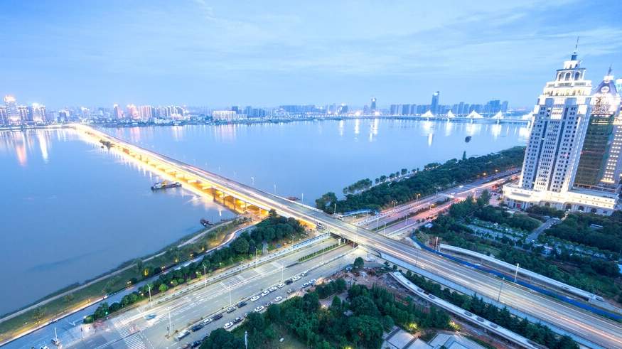 光影绘山河，打造旅游新质生产力 - 盛景通文旅