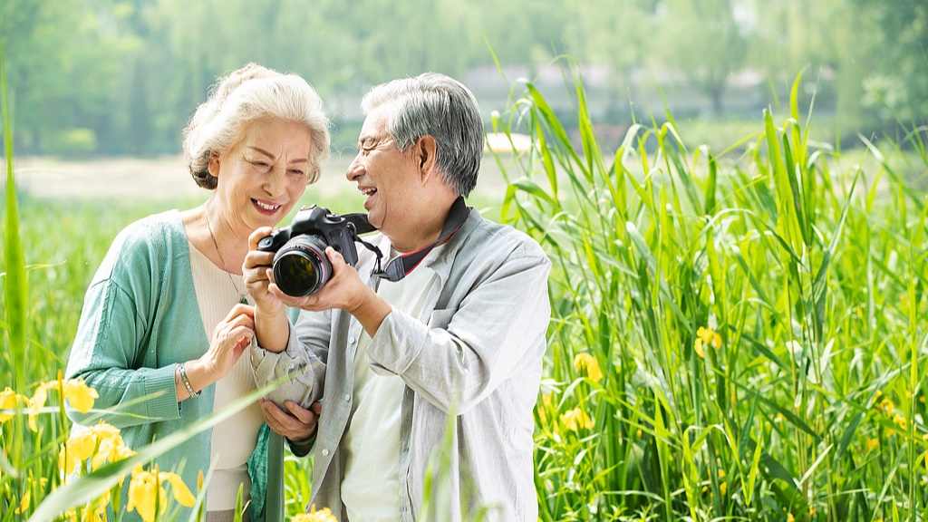 出游门槛多 高龄老人跟团如何才能更顺畅？ - 盛景通文旅