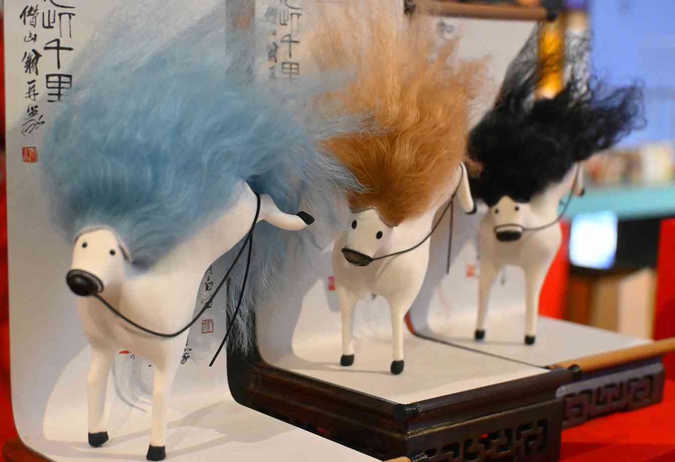 “潦草小马”凭“疯感”戳中年轻人 - 盛景通文旅