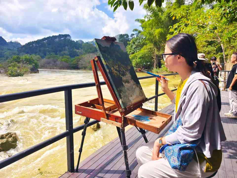 “在喀斯特的旷野里，喝一杯自由” - 盛景通文旅