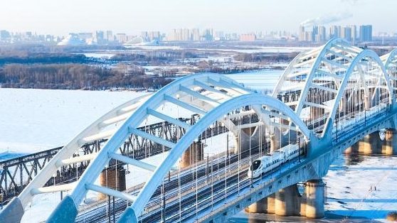 哈尔滨铁路新图开行247对列车 首开多趟直达线路+压缩多地旅行时间 - 盛景通文旅
