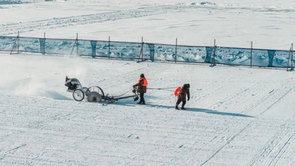 存冰开采!第二十八届哈尔滨冰雪大世界开始存冰(图2) 存冰开采!第二十八届哈尔滨冰雪大世界开始存冰(图2)