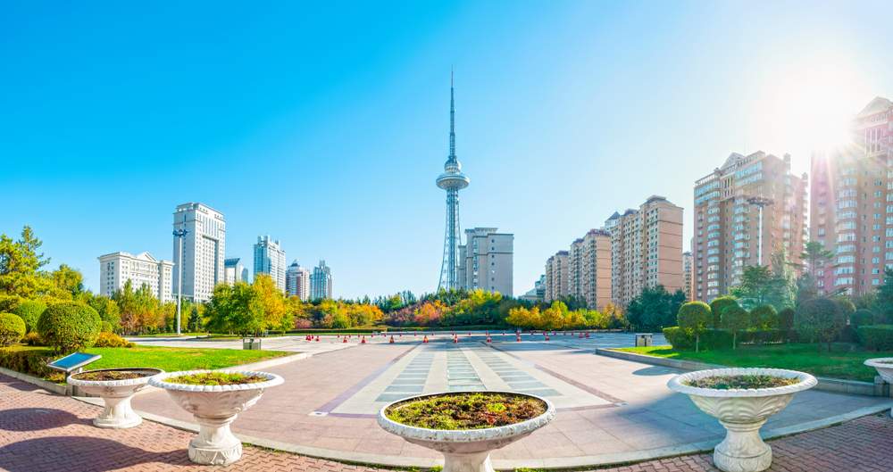 冰雪运动点燃冬日激情——黑龙江首届“冰超”赛事正酣 - 盛景通文旅