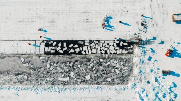 存冰开采！第二十八届哈尔滨冰雪大世界开始存冰 - 盛景通文旅