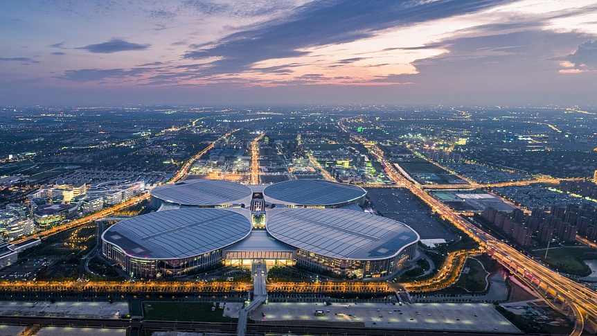 赴进博之约 展各国风情 - 盛景通文旅