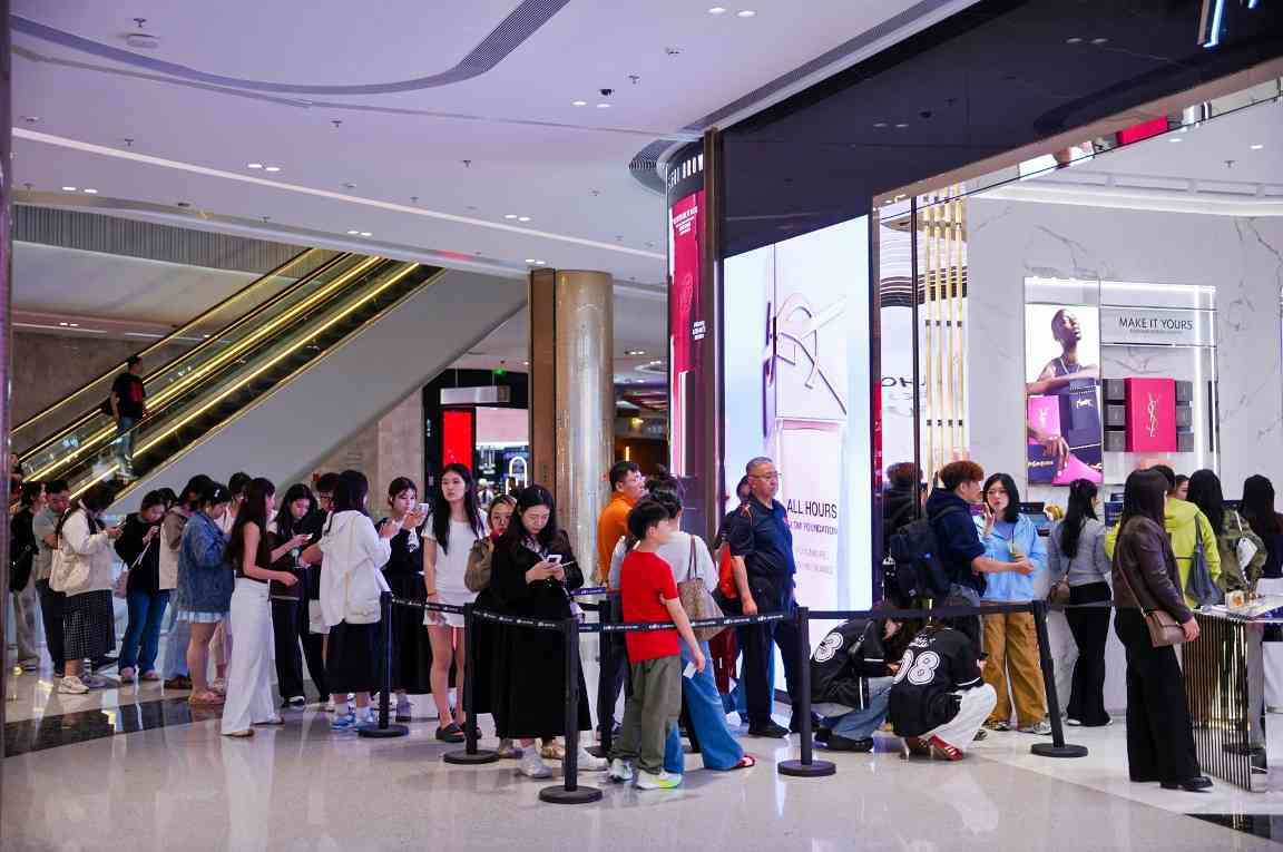 海南封关首月 cdf海口国际免税城消费迎来新变化(图2) 海南封关首月 cdf海口国际免税城消费迎来新变化(图2)