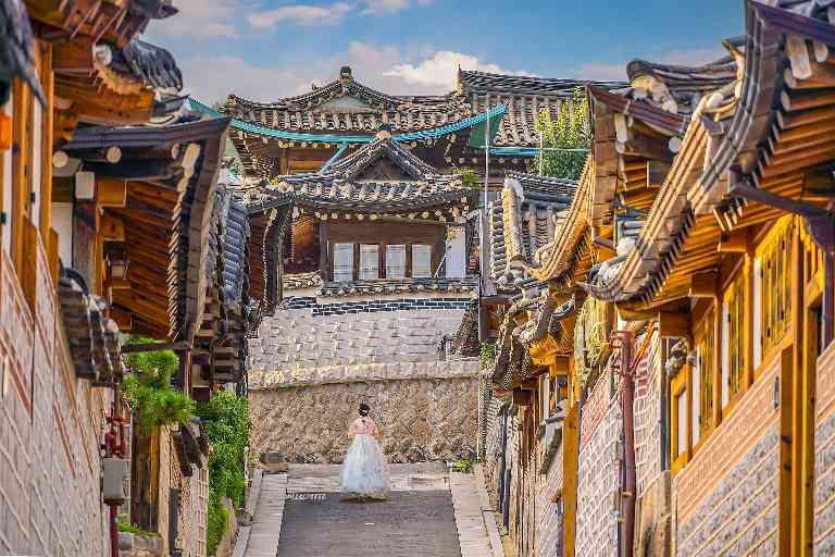 “海洋光谱号”将回上海母港开启新航季 - 盛景通文旅