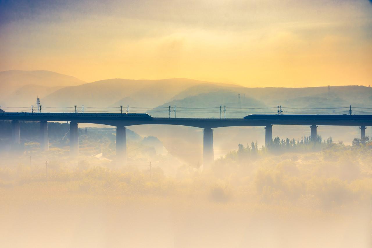 坐着火车游中国体验更丰富 - 盛景通文旅