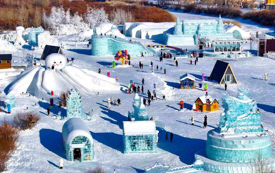 全国首个“毛绒绒”主题冰雪乐园亮相呼伦贝尔 - 盛景通文旅