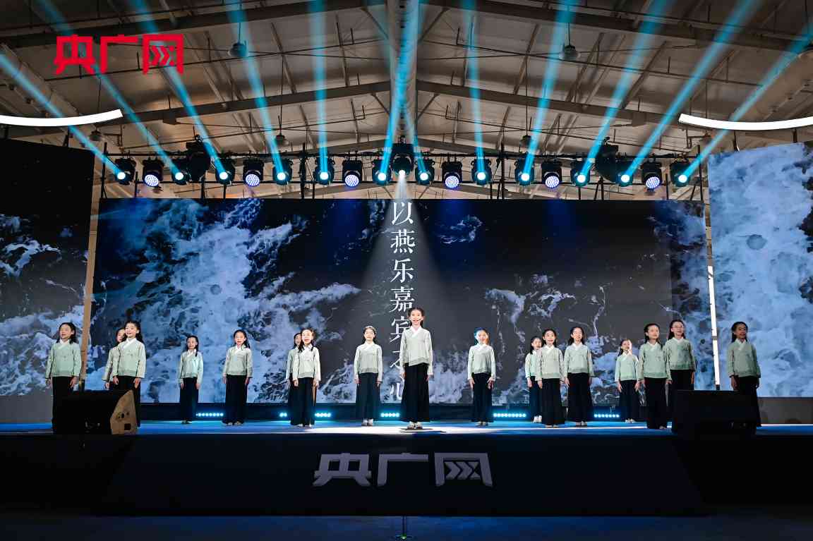 中华诗教，助力学生走向诗意未来(图1)