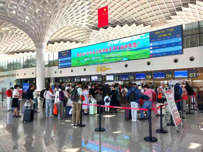 内蒙古机场集团2025年旅客吞吐量超2500万人次(图2)