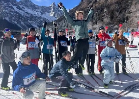 四川阿坝“冰雪日”火热启幕 - 盛景通文旅