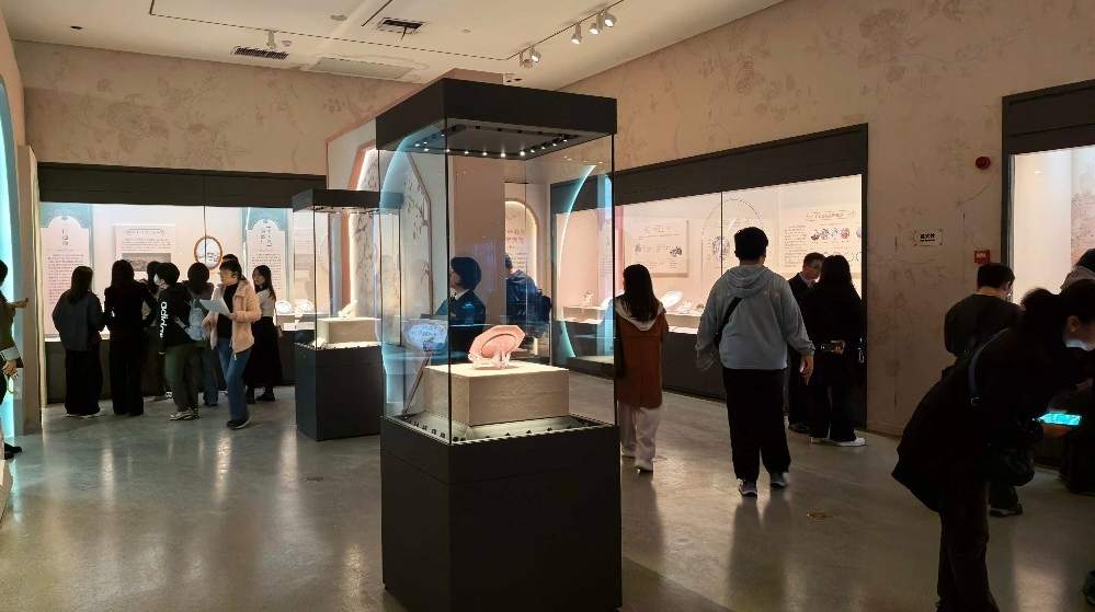 广东东莞清代外销精品展亮相长沙博物馆 - 盛景通文旅